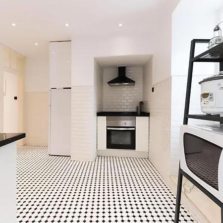 Downtown Stylish By Homing