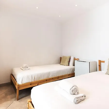 Downtown Stylish By Homing Apartment *